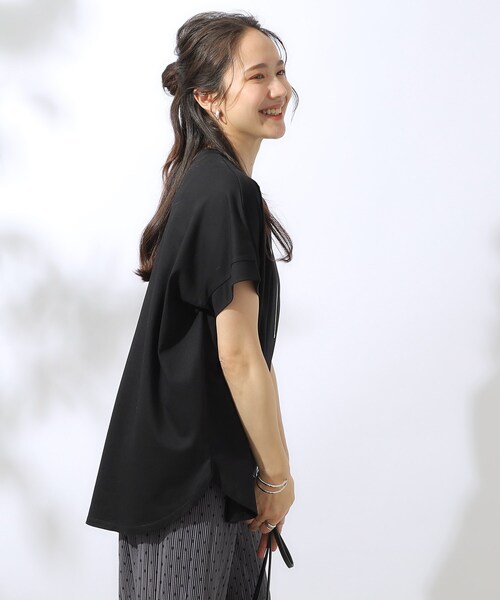 SHOO・LA・RUE（シューラルー）の「【汗ジミ防止/UV】夏も好きな色を着よう 欲ばりTシャツ（Tシャツ/カットソー・レディース・ホワイト/ブラック/グリーン/ダークオレンジ・02/03/04）」の16枚目の写真