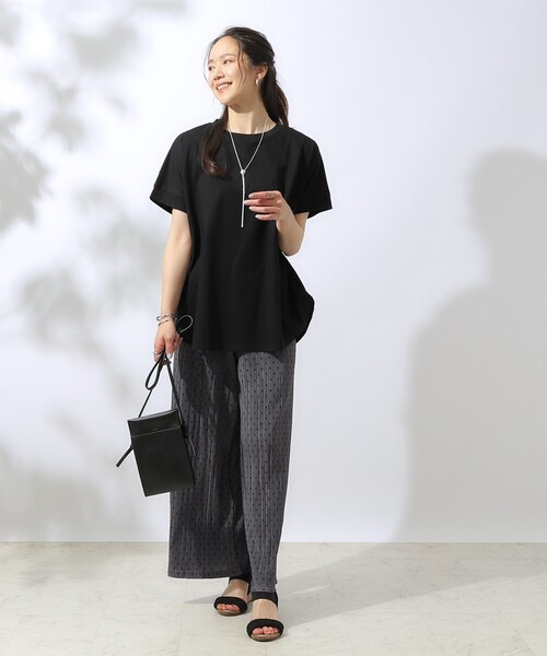 SHOO・LA・RUE（シューラルー）の「【汗ジミ防止/UV】夏も好きな色を着よう 欲ばりTシャツ（Tシャツ/カットソー・レディース・ホワイト/ブラック/グリーン/ダークオレンジ・02/03/04）」の18枚目の写真