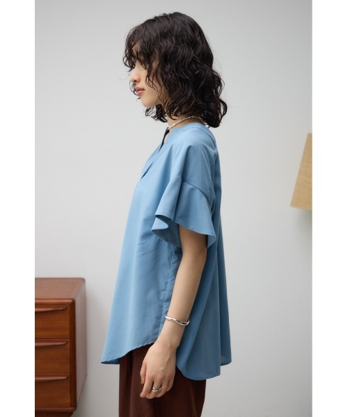 AZUL by moussy（アズールバイマウジー）の「ラッフルスリーブスキッパーブラウス（Tシャツ/カットソー・レディース・ブルー/ブラック/オフホワイト・SMALL/MEDIUM）」の8枚目の写真