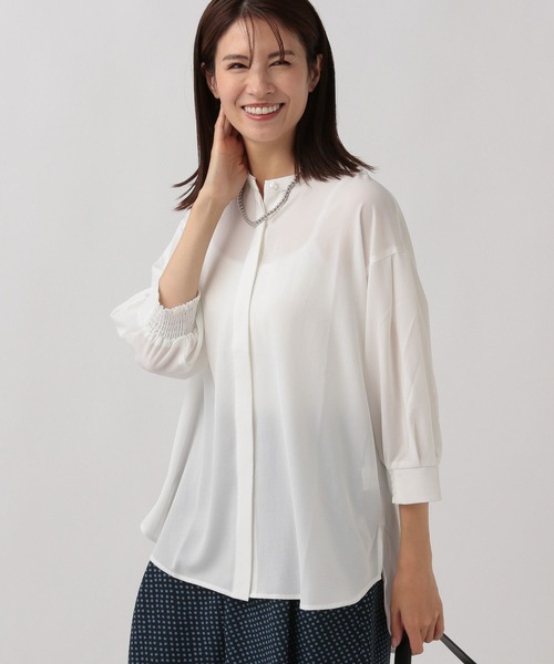 Elura（エルーラ）の「サラサラ着映え袖コンブラウス/124115（シャツ/ブラウス・レディース・ライトベージュ/オフホワイト/ネイビー・LARGE/SMALL/MEDIUM）」の22枚目の写真