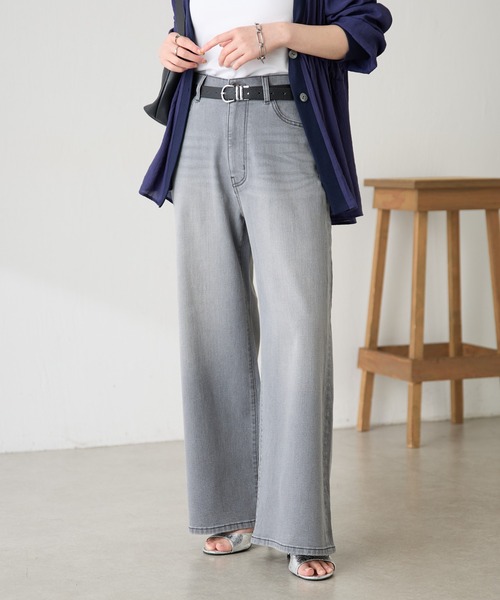 COLLAGE GALLARDAGALANTE(コラージュガリャルダガランテ)の「Q.anos/リラックススーパーワイド/WEB限定カラー・サイズ展開(デニムパンツ・レディース・ブルー/ブラック/ベージュ/オフホワイト/グレー/ライトグレー・0/1/TM/2/XL)」の4枚目の写真