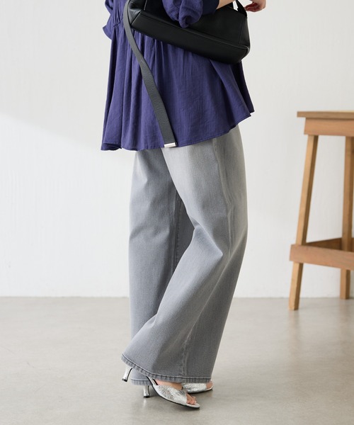 COLLAGE GALLARDAGALANTE(コラージュガリャルダガランテ)の「Q.anos/リラックススーパーワイド/WEB限定カラー・サイズ展開(デニムパンツ・レディース・ブルー/ブラック/ベージュ/オフホワイト/グレー/ライトグレー・0/1/TM/2/XL)」の14枚目の写真