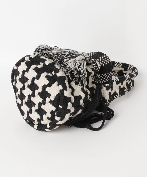 MAISON mou(メゾンムー)の「【Swaraj/スワラージ】手織りジャガード BUCKET BAG(ハンドバッグ・レディース・ブラック/ブラック系その他2/ブラック系その他/ホワイト系その他2/ベージュ・FREE)」の7枚目の写真