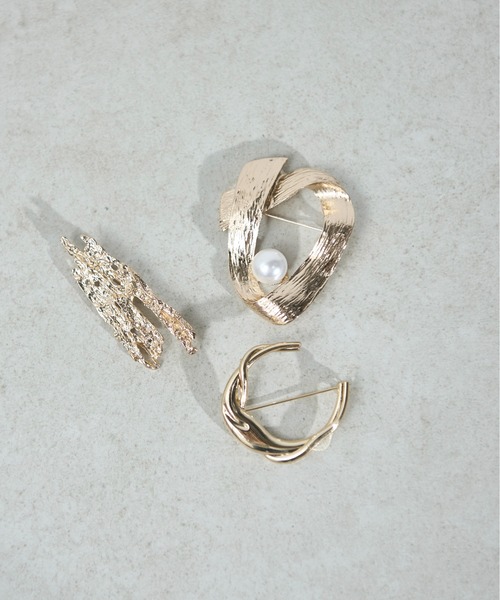 THE YOn（ザヨン）の「ブローチアソート3ピース（ブローチ/コサージュ・レディース・シルバー/ゴールド・FREE）」の5枚目の写真