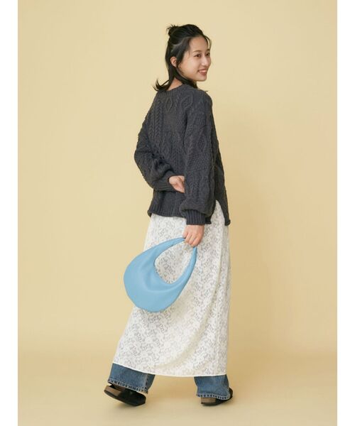 Ungrid（アングリッド）の「【WEB限定】パッチワークケーブルニット（ニット/セーター・レディース・チャコールグレー/アイボリー/サーモンピンク/グリーン/ブラウン・FREE）」の19枚目の写真