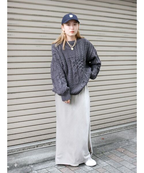 Ungrid（アングリッド）の「【WEB限定】パッチワークケーブルニット（ニット/セーター・レディース・チャコールグレー/アイボリー/サーモンピンク/グリーン/ブラウン・FREE）」の22枚目の写真