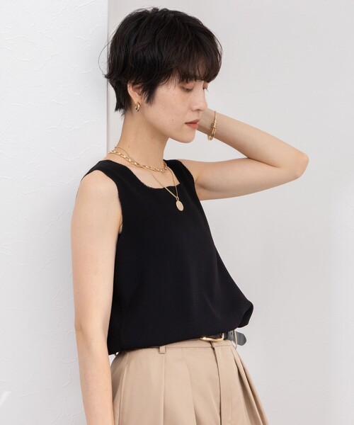 NOLLEY’S Sophi(ノーリーズソフィ)の「バックサテンジョーゼット4WAYタンク(タンクトップ・レディース・ベージュ/ブラック/オフホワイト・36/38)」の4枚目の写真