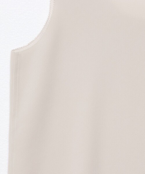 NOLLEY’S Sophi(ノーリーズソフィ)の「バックサテンジョーゼット4WAYタンク(タンクトップ・レディース・ベージュ/ブラック/オフホワイト・36/38)」の22枚目の写真