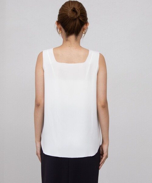 NOLLEY’S Sophi(ノーリーズソフィ)の「バックサテンジョーゼット4WAYタンク(タンクトップ・レディース・ベージュ/ブラック/オフホワイト・36/38)」の17枚目の写真