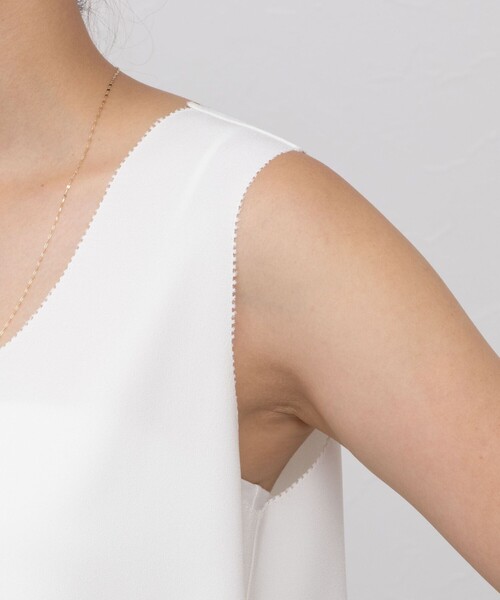 NOLLEY’S Sophi(ノーリーズソフィ)の「バックサテンジョーゼット4WAYタンク(タンクトップ・レディース・ベージュ/ブラック/オフホワイト・36/38)」の15枚目の写真