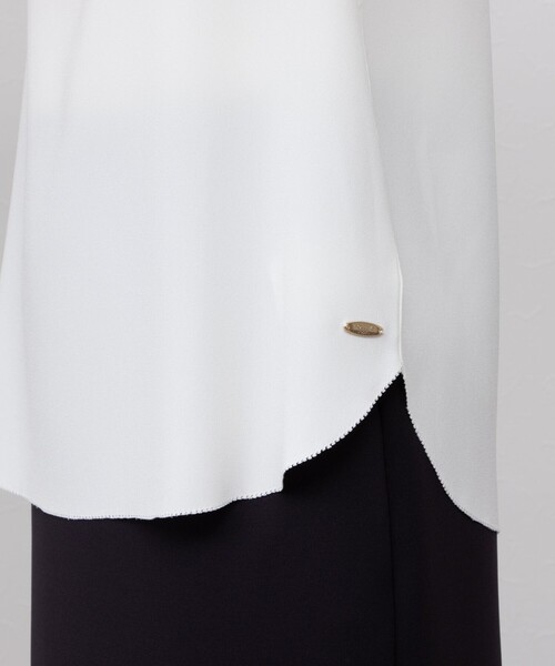 NOLLEY’S Sophi(ノーリーズソフィ)の「バックサテンジョーゼット4WAYタンク(タンクトップ・レディース・ベージュ/ブラック/オフホワイト・36/38)」の13枚目の写真