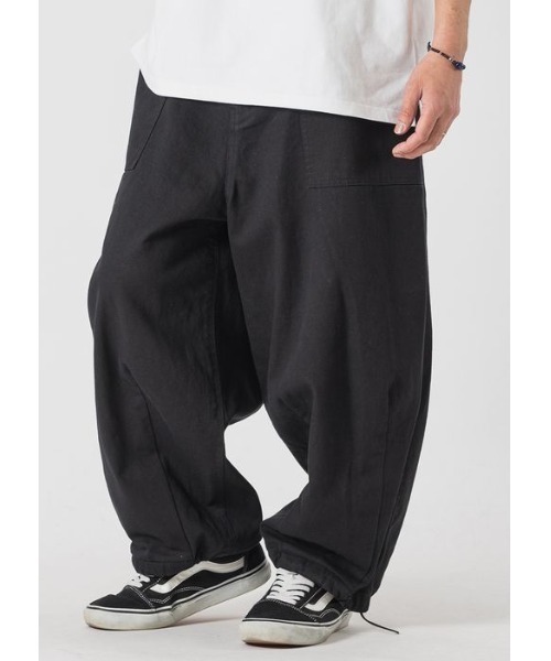 RE730（アールイーセブンサーティー）の「RE730 バルーンシルエットベイカーパンツ（デニムパンツ・メンズ・インディゴブルー/イエロー/グリーン/ホワイト×ブラック/ブラック/サックスブルー/オフホワイト・MEDIUM/LARGE/SMALL）」の8枚目の写真