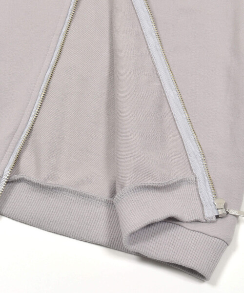 BeBe(ベベ)の「ジップカーディガン+半袖ロゴTシャツボーイズSET(90~150cm)(アンサンブル・キッズ・ブルー/グレー・90cm/120cm/110cm/130cm/150cm/140cm/100cm)」の16枚目の写真
