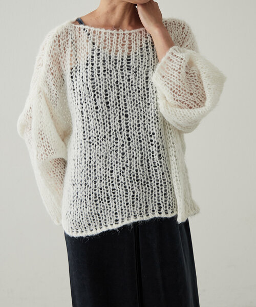 earthy(アーシー)の「シアーハンドライクオーバーニット(ニット/セーター・レディース・オフホワイト/モカ/オレンジ/ブラック・FREE)」の2枚目の写真