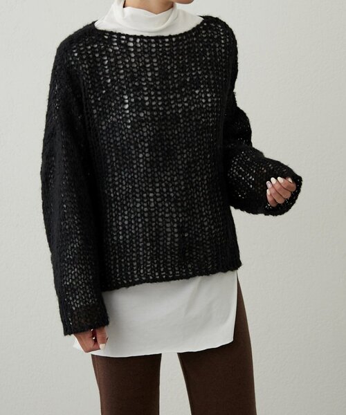 earthy(アーシー)の「シアーハンドライクオーバーニット(ニット/セーター・レディース・オフホワイト/モカ/オレンジ/ブラック・FREE)」の1枚目の写真