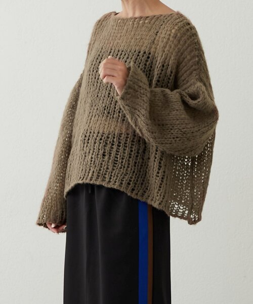 earthy(アーシー)の「シアーハンドライクオーバーニット(ニット/セーター・レディース・オフホワイト/モカ/オレンジ/ブラック・FREE)」の3枚目の写真