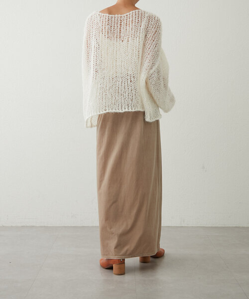 earthy(アーシー)の「シアーハンドライクオーバーニット(ニット/セーター・レディース・オフホワイト/モカ/オレンジ/ブラック・FREE)」の16枚目の写真