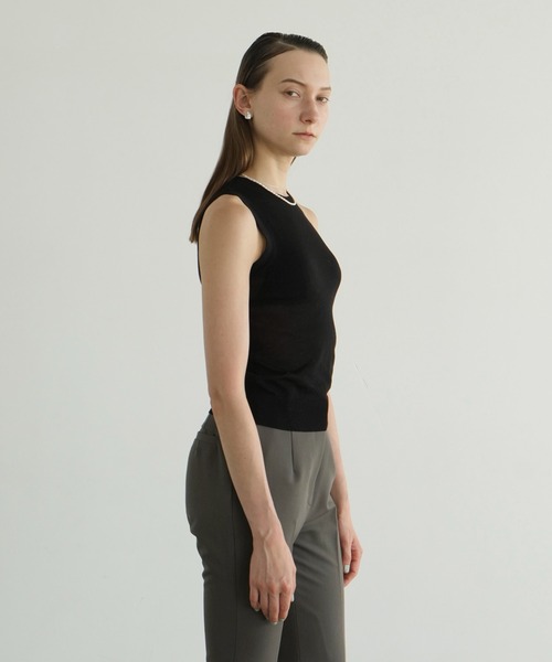 セール】SLEEVELESS SHEER KNIT TOPS（ニット/セーター）｜CLANE