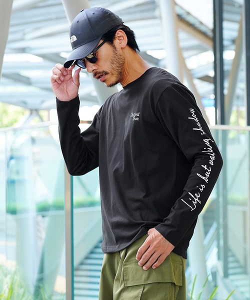 jiggys shop(ジギーズショップ)の「マルチプリント長袖ロンT カットソー(Tシャツ/カットソー・メンズ・ブラック系その他4/ホワイト系その他3/ホワイト系その他/ホワイト系その他5/ブラック系その他2/ホワイト系その他4/ホワイト系その他2/ブラック系その他5/ブラック系その他3/ブラック系その他/ホワイト系その他6/ホワイト系その他7/ホワイト系/ホワイト系1/ホワイト系2/ブラック系2/ブラック系その他7/ブラック系/ブラック系その他6/ブラック系1・MEDIUM/SMALL/X-LARGE/LARGE)」の15枚目の写真