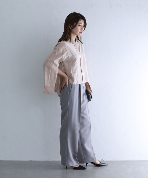 La TOTALITE（ラトータリテ）の「スリットスリーブシアーシャツ 