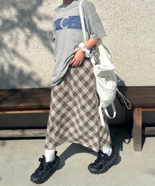nemne store(ネンネストア)の「【keel】チェックミドルスカート(スカート・レディース・アイボリー/ベージュ・SMALL/MEDIUM)」の1枚目の写真