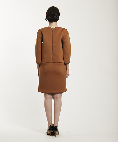 ESTNATION（エストネーション）の「ESTNATION ジャージーワンピース（ワンピース・レディース・ブラック/ブルー/ゴールド・38/36）」の14枚目の写真