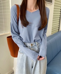 Vネックニット