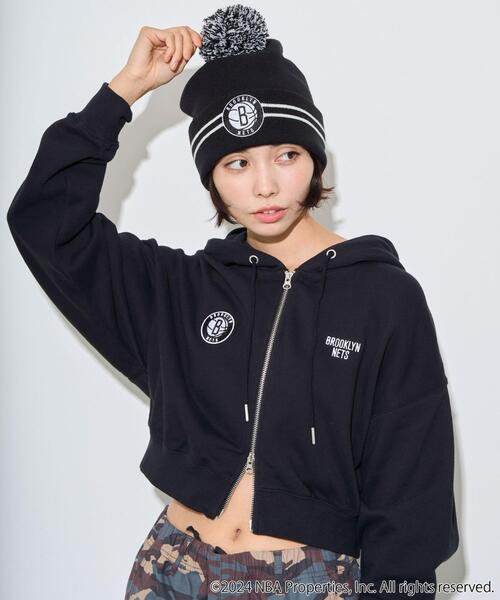 NBA（エヌビーエー）の「∴WEGO/別注NBA ポンポンニットキャップ（ニットキャップ/ビーニー・レディース・ブラック/ブルー/オフホワイト/レッド・FREE）」の5枚目の写真