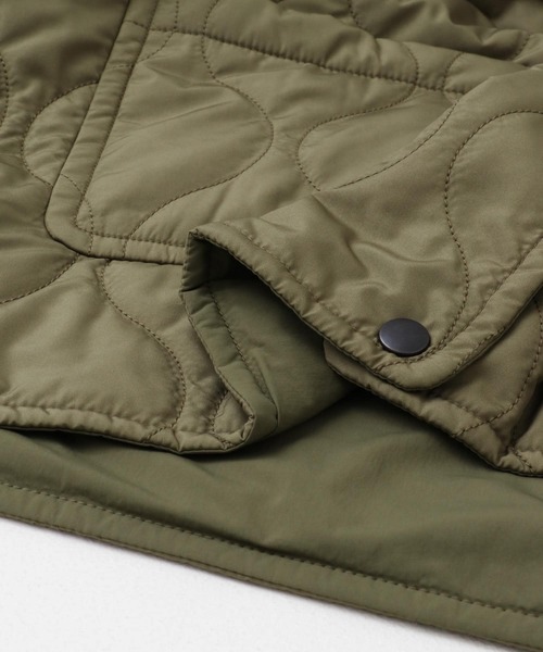 FORK&SPOON(フォークアンドスプーン)の「FORK&SPOON リバーシブルノーカラーブルゾン(ブルゾン・レディース・ブラック/オリーブ・1)」の9枚目の写真