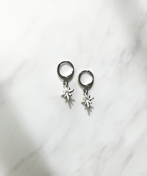スタースパークルフープピアス（ピアス（両耳用））｜TIMELESS&THREE
