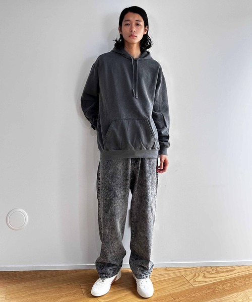 COLIN(コリン)の「COLIN:GARMENT DYE SWEAT PARKA(パーカー・メンズ・レッド/ブルー/チャコールグレー・L/M)」の5枚目の写真