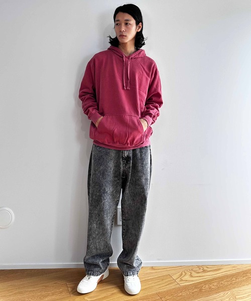 COLIN(コリン)の「COLIN:GARMENT DYE SWEAT PARKA(パーカー・メンズ・レッド/ブルー/チャコールグレー・L/M)」の7枚目の写真