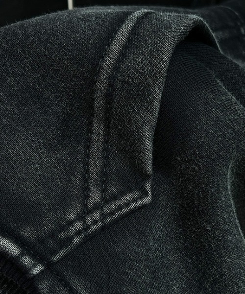 CREARE -LINO-（クレアーレリノ）の「＜ユニセックス商品＞オーバーダイポケット付きジップアップフーディー/パーカー/ジップアップパーカー（パーカー・レディース・ブラック・XL/L/M）」の6枚目の写真