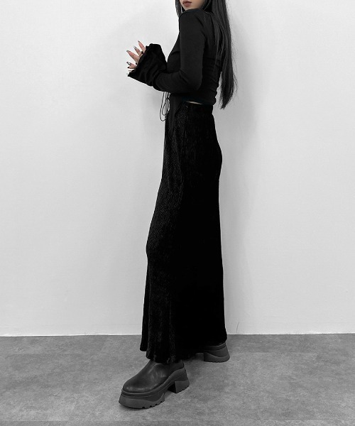 LVEU.(ラブユ.)の「【LVEU.】レースアップレイヤードトップス / トップス カットソー 長袖 レースアップ リブ レイヤード クロップド フレアスリーブ バレエコア ショート ブラック ホワイト(Tシャツ/カットソー・レディース・ブラック/ホワイト・FREE)」の19枚目の写真