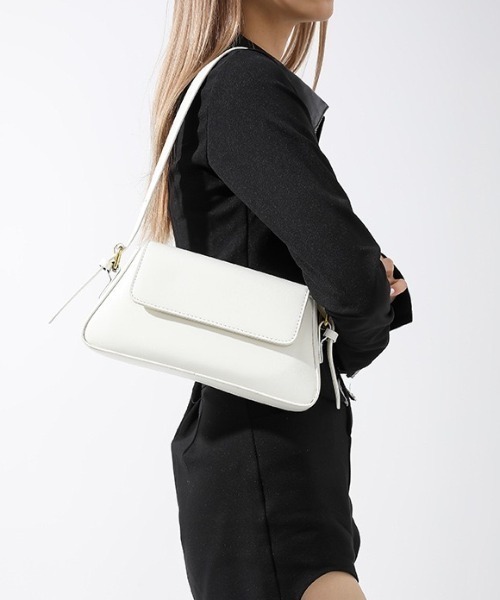gossip!ロサンゼルス(ゴシップロサンゼルス)の「ベルトショルダー横長バッグ(ショルダーバッグ・レディース・ブラウン/ブラック/ベージュ・FREE)」の15枚目の写真