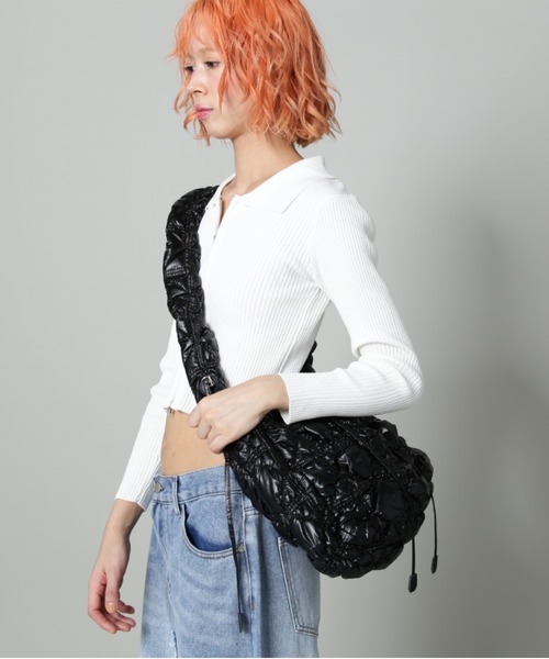 SIS(エスアイエス)の「【WEB限定】SIS/エスアイエス/メタリックギャザーバッグ(トートバッグ・レディース・シルバー/ブラック・F)」の3枚目の写真