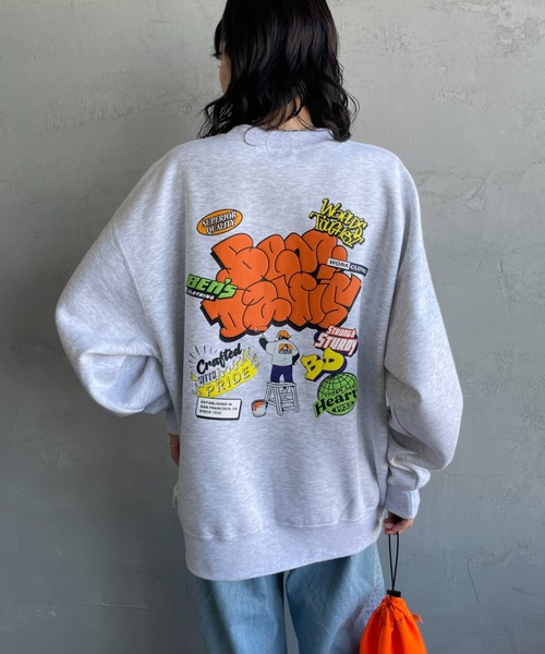 [BEN DAVIS/ベンデイビス] OVERLAP ウォールアート バックプリントスウェット（スウェット）｜BEN DAVIS（ベンデイビス）