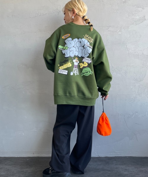 [BEN DAVIS/ベンデイビス] OVERLAP ウォールアート バックプリントスウェット（スウェット）｜BEN DAVIS（ベンデイビス）