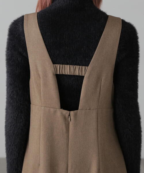 FREE'S MART（フリーズマート）の「深Uネックジャンスカ（ジャンパースカート・レディース・ブラック/ブラウン・MEDIUM/SMALL）」の11枚目の写真