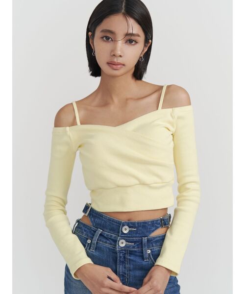 GYDA(ジェイダ)の「カシュクールデザインオフショルトップス(Tシャツ/カットソー・レディース・ライトイエロー/オフホワイト/ブラック・FREE)」の6枚目の写真