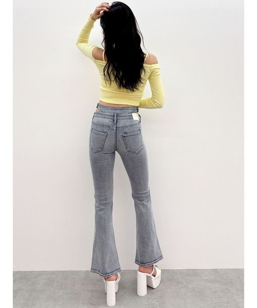 GYDA(ジェイダ)の「カシュクールデザインオフショルトップス(Tシャツ/カットソー・レディース・ライトイエロー/オフホワイト/ブラック・FREE)」の17枚目の写真