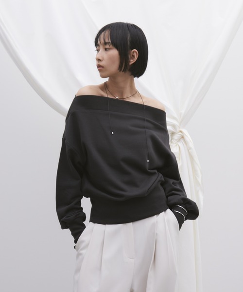 Aunt Marie's(アントマリーズ)の「ボリュームスリーブオフショルダースウェット(スウェット・レディース・チャコールグレー/グレー・FREE)」の18枚目の写真