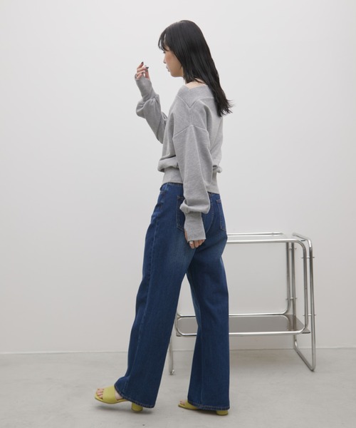 Aunt Marie's(アントマリーズ)の「ボリュームスリーブオフショルダースウェット(スウェット・レディース・チャコールグレー/グレー・FREE)」の17枚目の写真