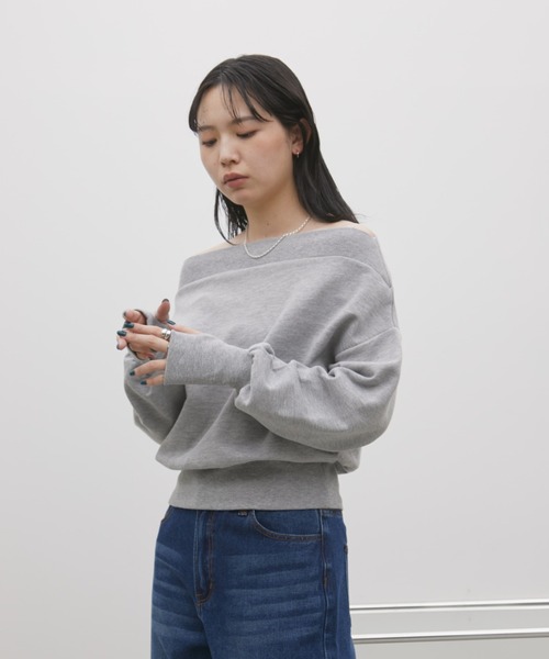 Aunt Marie's(アントマリーズ)の「ボリュームスリーブオフショルダースウェット(スウェット・レディース・チャコールグレー/グレー・FREE)」の11枚目の写真