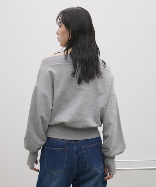 Aunt Marie's(アントマリーズ)の「ボリュームスリーブオフショルダースウェット(スウェット・レディース・チャコールグレー/グレー・FREE)」の14枚目の写真