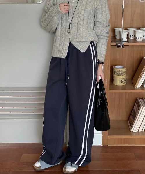 COCOMOMO（ココモモ）の「ラインスウエットパンツ 裏起毛 トラックパンツ スウェット パンツ ラインパンツ ドロスト ウエストゴム 秋服 冬服（スウェットパンツ・レディース・ネイビー/ダークグレー/ライトグレー/ブラック・L/M）」の14枚目の写真