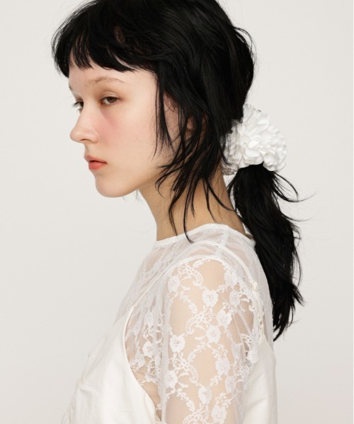 SLY（スライ）の「SATIN RIBBON CHOUCHOU サテン リボン シュシュ（シュシュ・レディース・ブラック/ホワイト・FREE）」の7枚目の写真