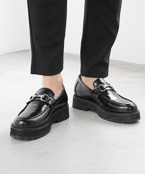 MinoriTY(マイノリティ)の「【MinoriTY】シンセティックガラスPUレザービットローファー シューズ メンズ(ローファー・メンズ・ブラック・S/M/L)」の4枚目の写真