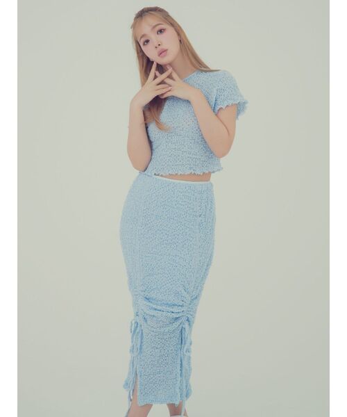 CALNAMUR(カルナムール)の「SHINY TEXTURE CROPPED PO/シャイニーテクスチャークロップドプルオーバー(Tシャツ/カットソー・レディース・ピンク/ブルー/ライトイエロー・FREE)」の6枚目の写真