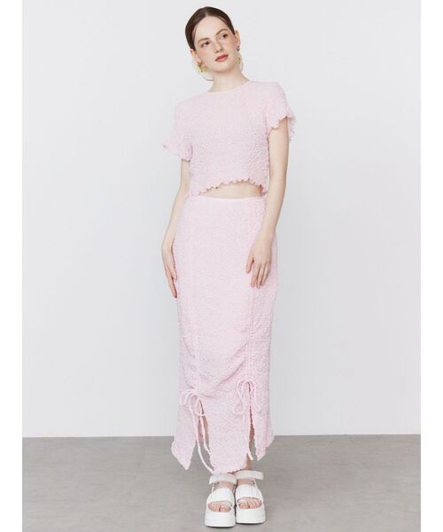 CALNAMUR(カルナムール)の「SHINY TEXTURE CROPPED PO/シャイニーテクスチャークロップドプルオーバー(Tシャツ/カットソー・レディース・ピンク/ブルー/ライトイエロー・FREE)」の17枚目の写真